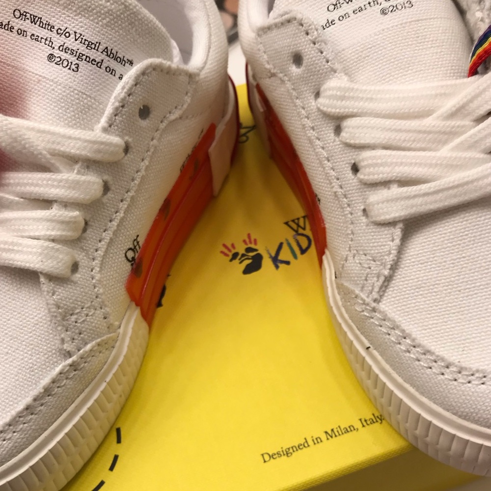 OFF WHITE KIDS LOW -TOP CANVAS SNEAKERS - Picture 6 of 6